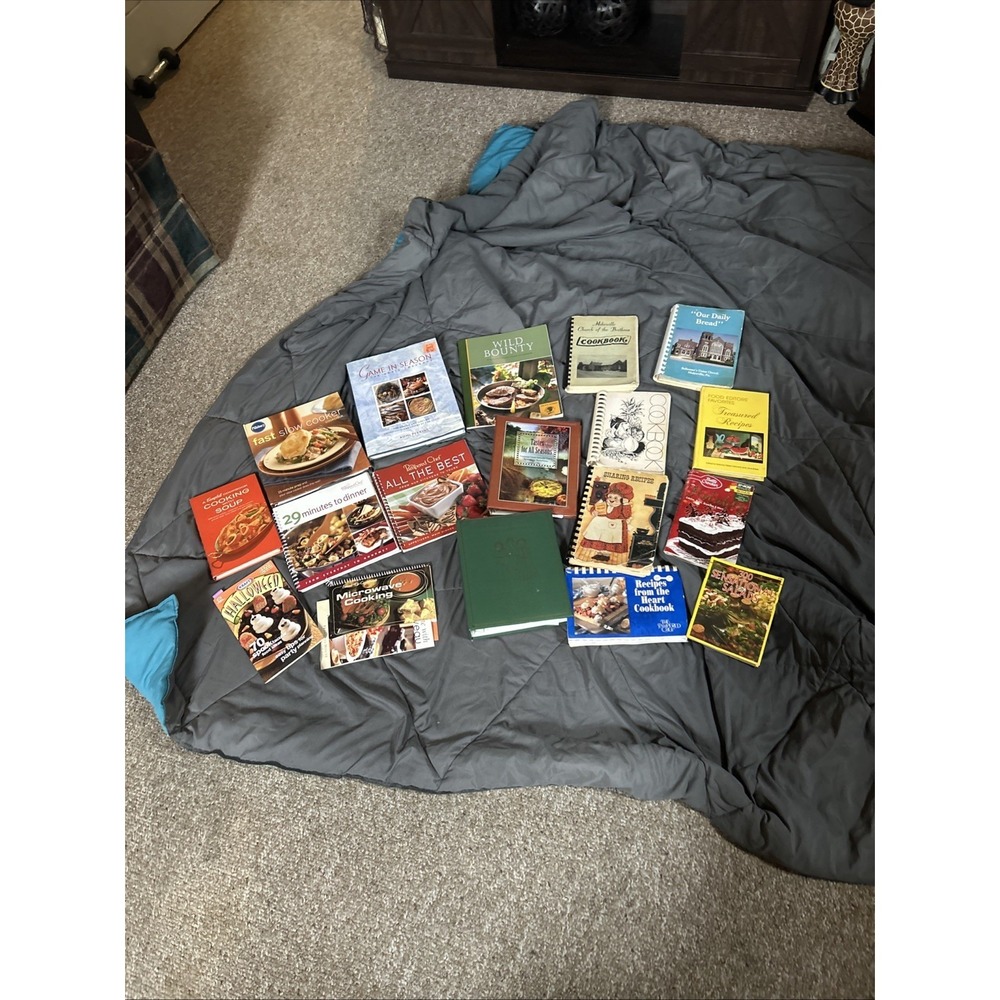 Lot Of 18 Cookbooks Church Mennonite Lancaster County Pampered Chef Pillsbury
